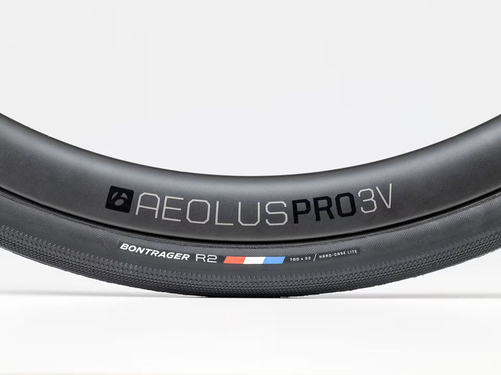 Bontrager - R2 Hard-Case Lite