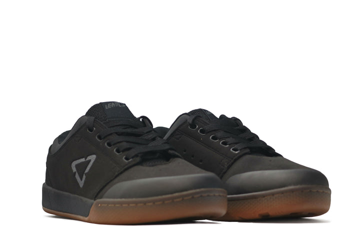 LEATT SHOE 2.0 FLAT BLACK US10